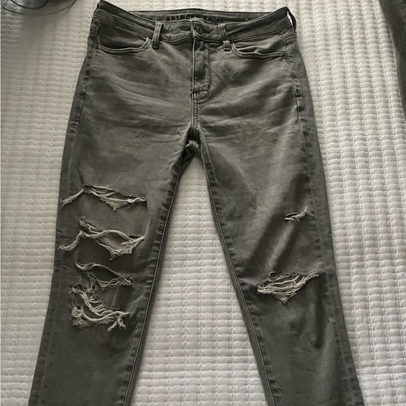 American Eagle ripped jeans - Picture 1 of 5